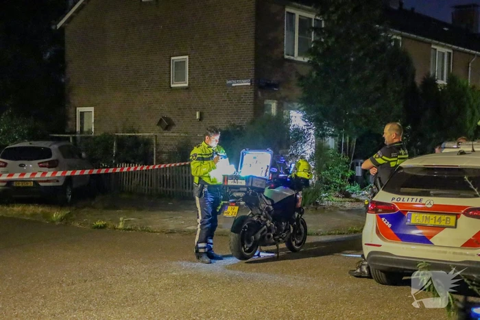 Schietincident in woonwijk: geparkeerde auto beschoten