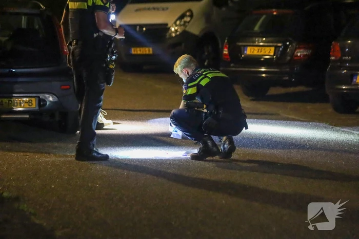 Schietincident in woonwijk: geparkeerde auto beschoten