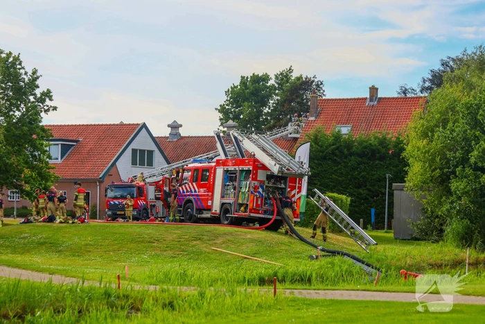 Zeer grote brand op golfbaan