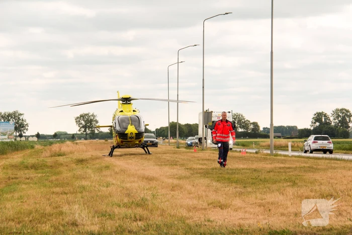 Vrouw (80) overleden bij ernstige aanrijding met vrachtwagen