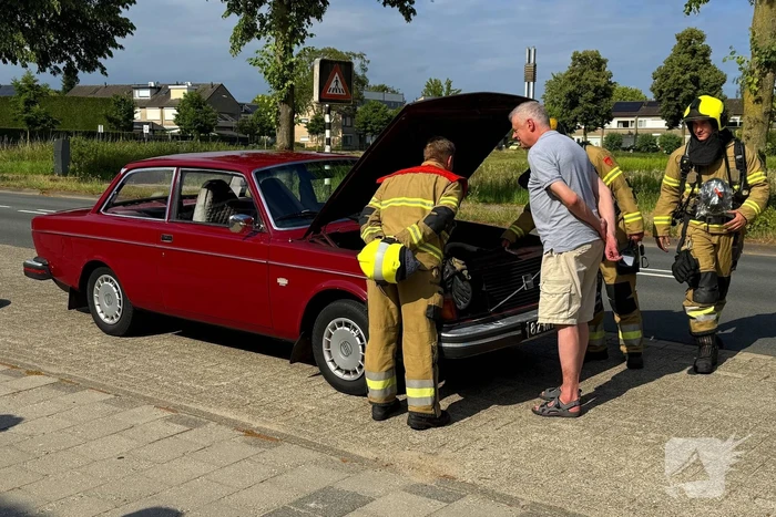 autobrand veroorzaakt rookontwikkeling