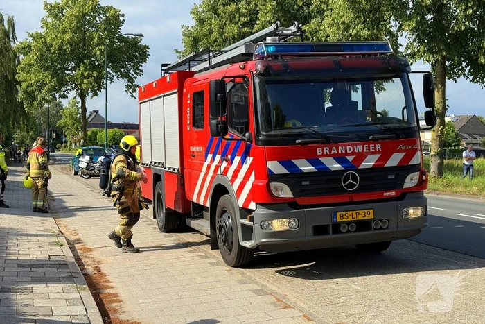 autobrand veroorzaakt rookontwikkeling