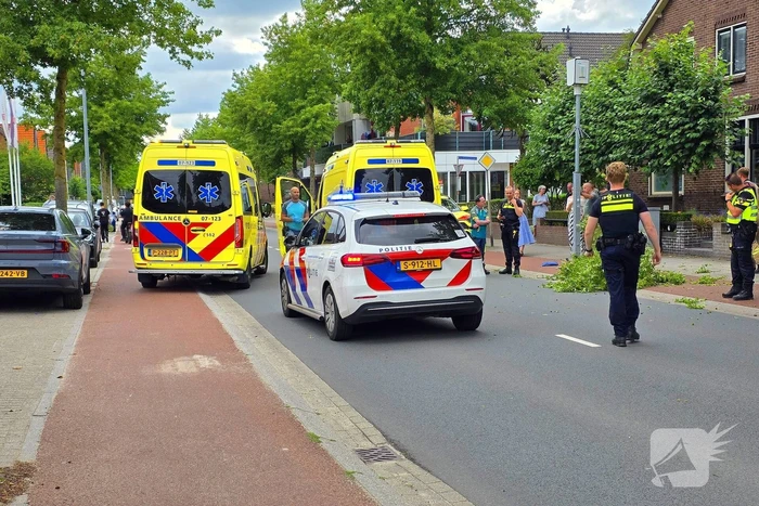 Fatbiker krijgt tak op hoofd en raakt zwaargewond