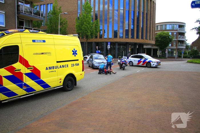 Fietser gewond na botsing met auto