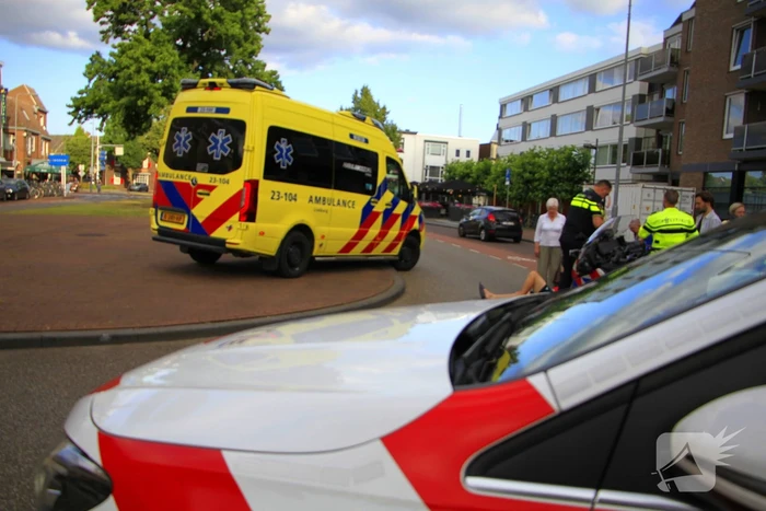 Fietser gewond na botsing met auto