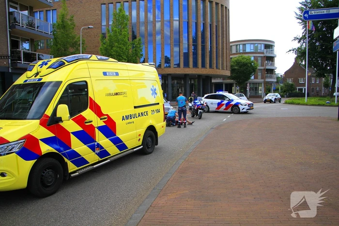 Fietser gewond na botsing met auto