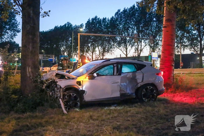Ongeval tussen taxi en personenwagen leidt tot meerdere gewonden