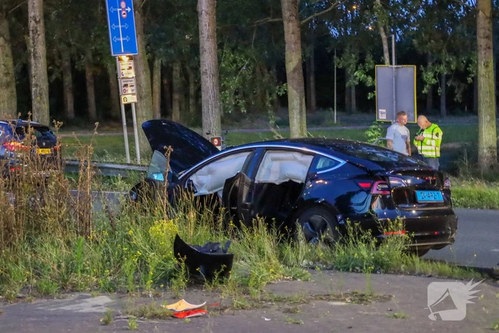 Ongeval tussen taxi en personenwagen leidt tot meerdere gewonden