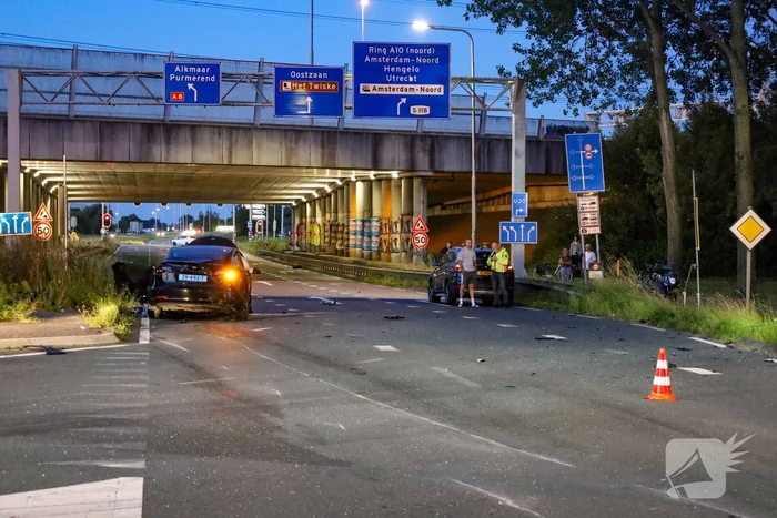 Ongeval tussen taxi en personenwagen leidt tot meerdere gewonden