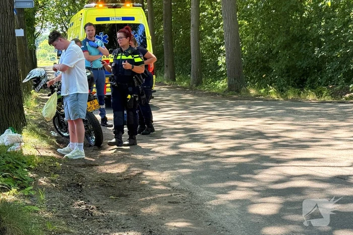 Fietser gewond na aanrijding met motorrijder zonder rijbewijs
