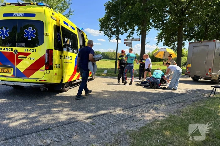 Motorrijder gewond na botsing met auto