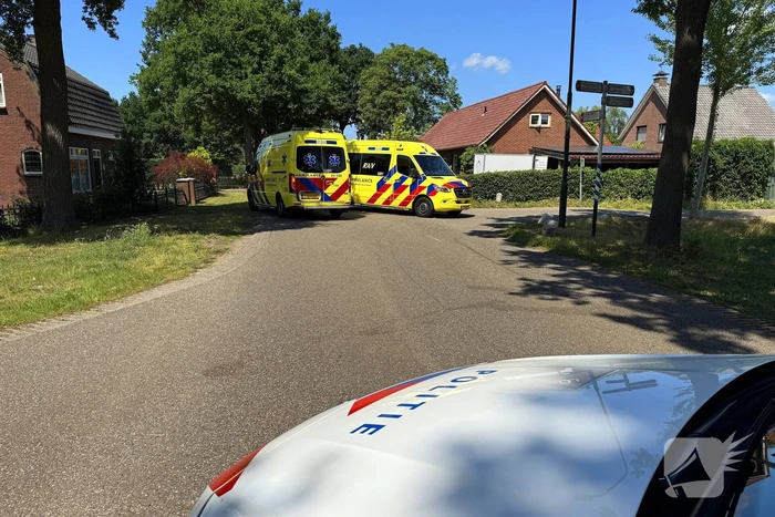 Motorrijder gewond na botsing met auto