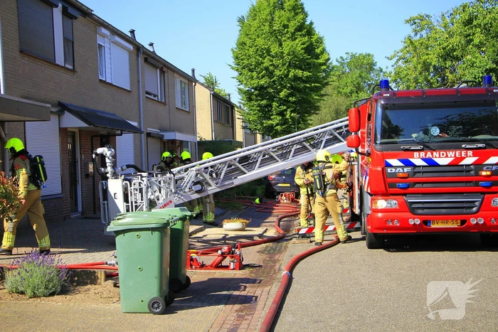 Brand opgeschaald naar zeer grote brand