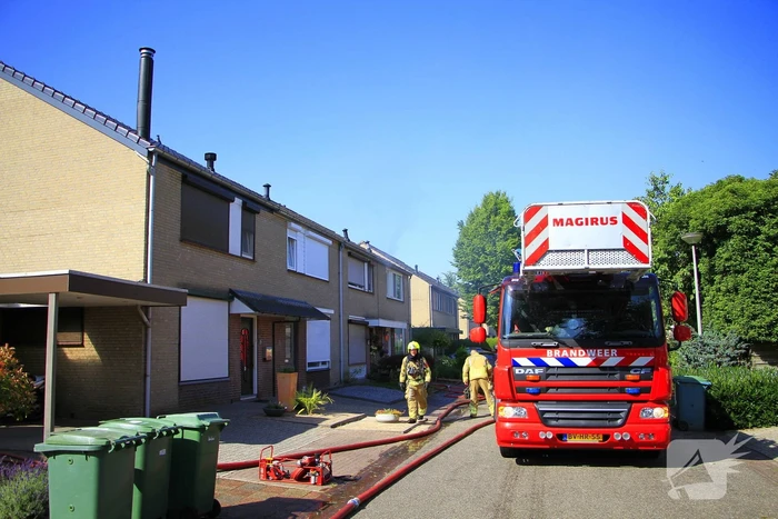 Brand opgeschaald naar zeer grote brand