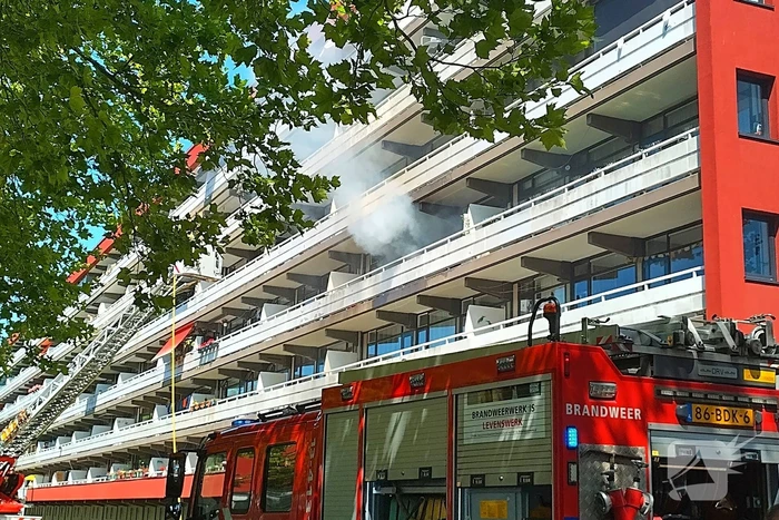 Bewoners ontkomen aan brand