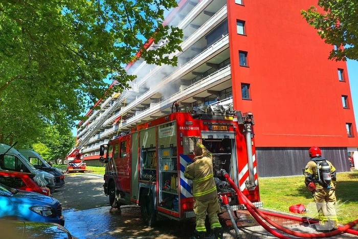 Bewoners ontkomen aan brand