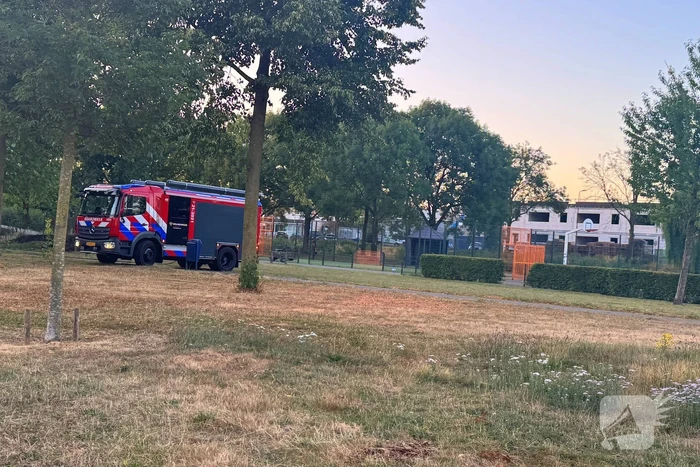 Brandweer blust bermbrand