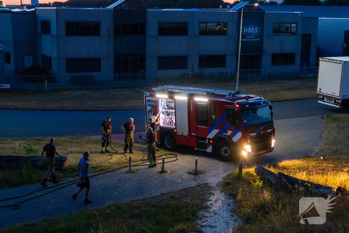 Mogelijke brandstichting bij boomstronk