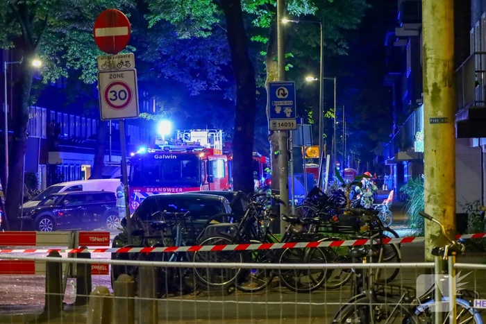 Explosie leidt tot woningbrand en grote hulpverlening