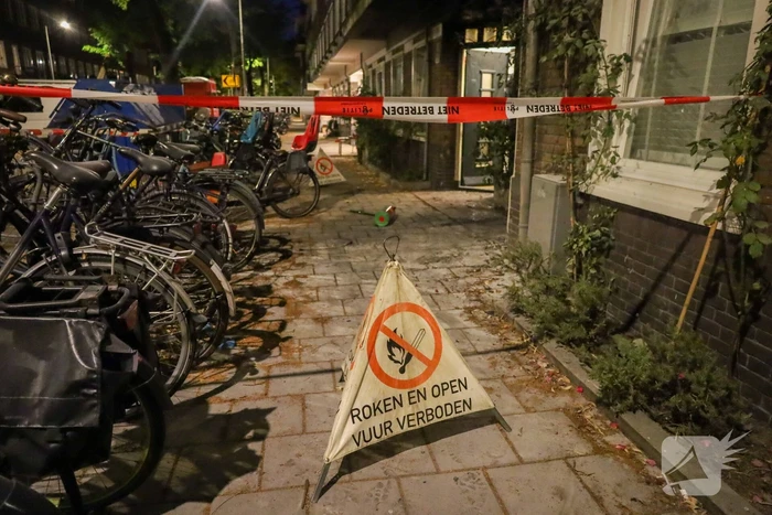 Explosie leidt tot woningbrand en grote hulpverlening