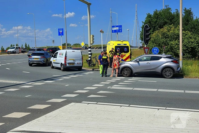 Fietser gewond bij aanrijding met auto