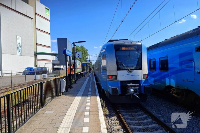 Trein gestrand bij station wegens defect