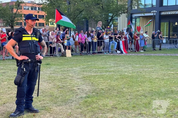 Demonstratie tegen AZC wegens zedendelict