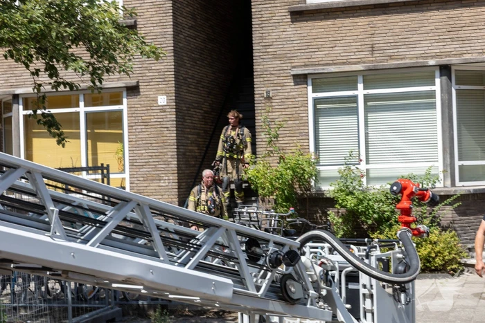 Zeer grote brand op dak woning