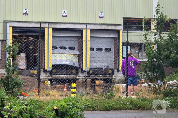 Ravage door noodweer, dak stort in