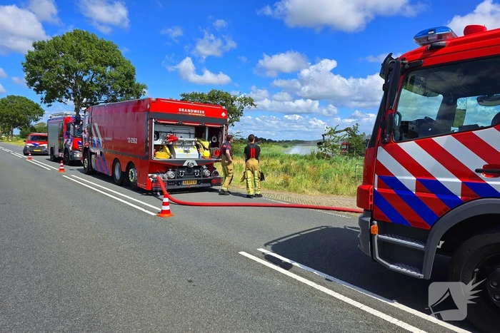 Bermbrand breidt zich snel uit
