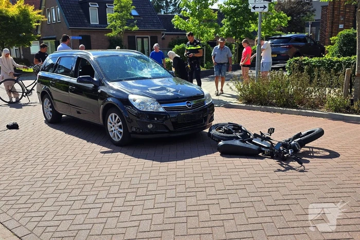 Fatbiker komt ten val na aanrijding met auto