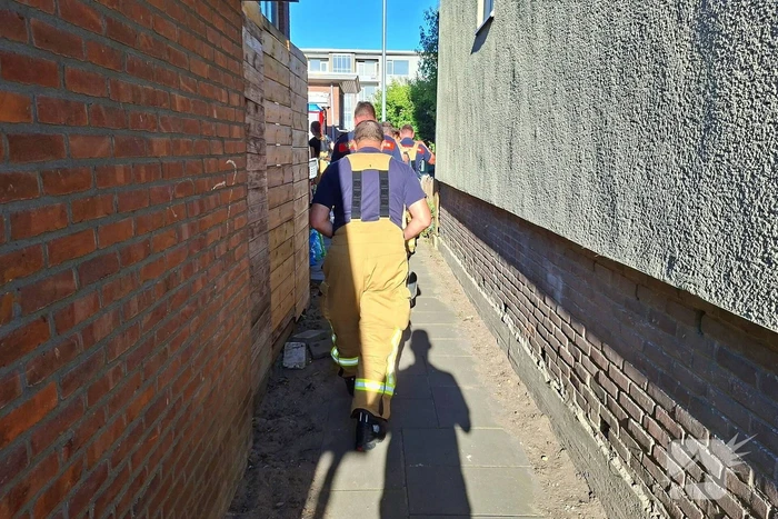 Brandweer bevrijdt kat