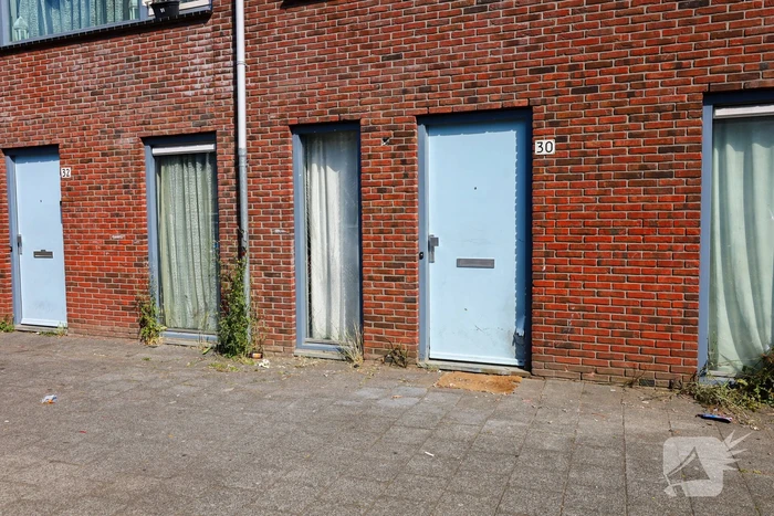 Explosie verwondt bewoner ernstig