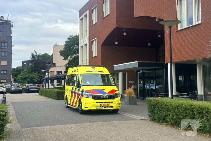 Persoon gewond bij ongeval in zorginstelling