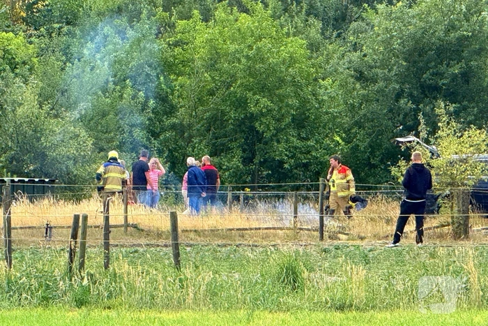 Kampvuur breidt zich uit en brandweer blaast brand snel uit