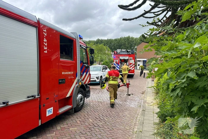 Brandweer forceert deur wegens gaslucht