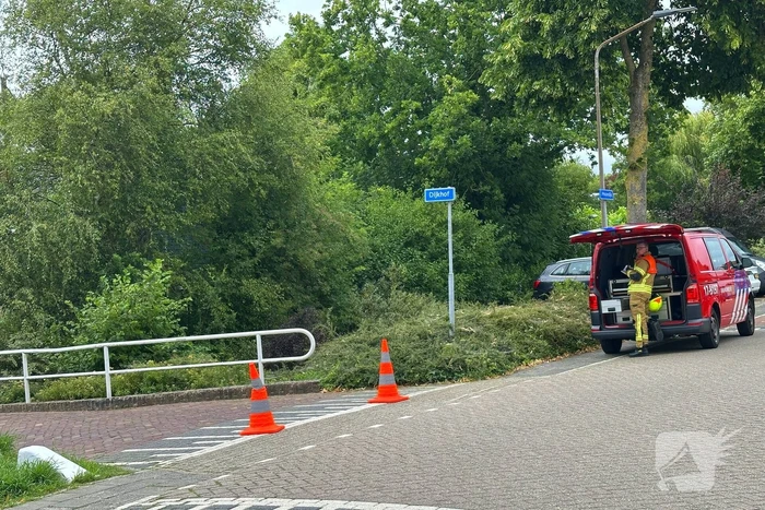 Brandweer forceert deur wegens gaslucht