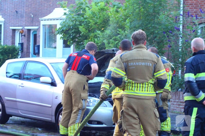 Voertuigbrand snel geblust