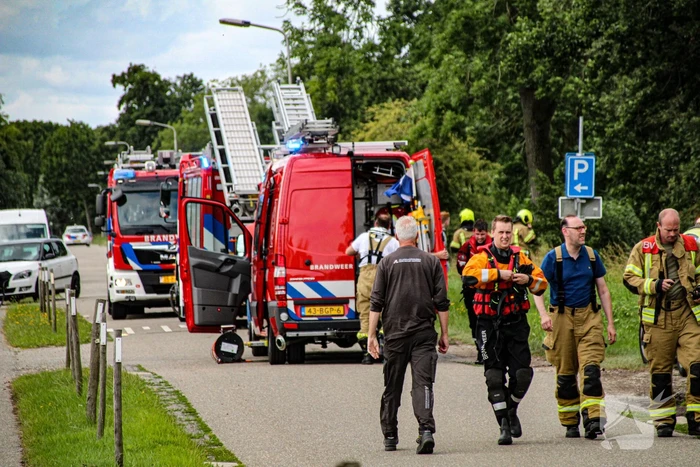 Persoonwagen eindigt in sloot