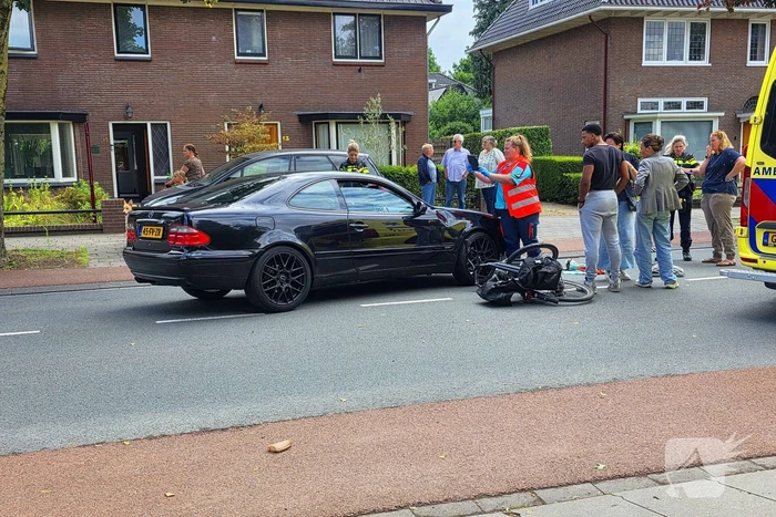 Fietser gewond bij aanrijding met auto