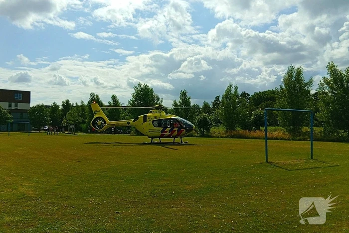 Persoon gewond na val met scootmobiel