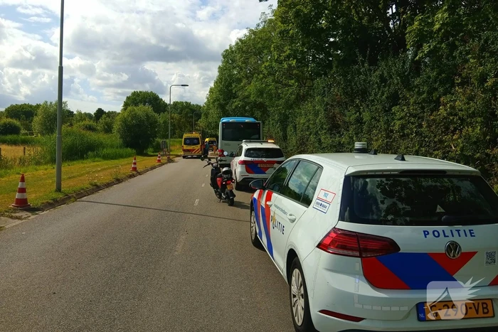 Persoon gewond na val met scootmobiel