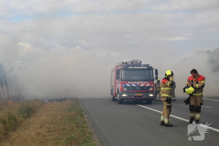 autobrand leidt tot snelwegafsluiting