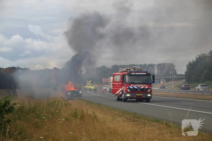 autobrand leidt tot snelwegafsluiting