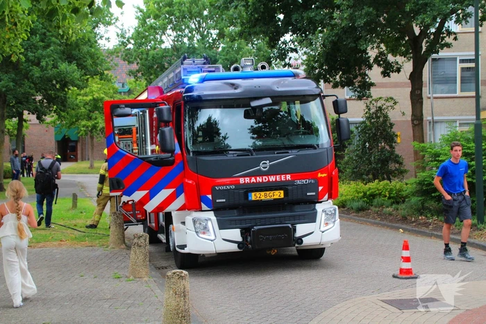 Persoon gecontroleerd na brand in flatwoning