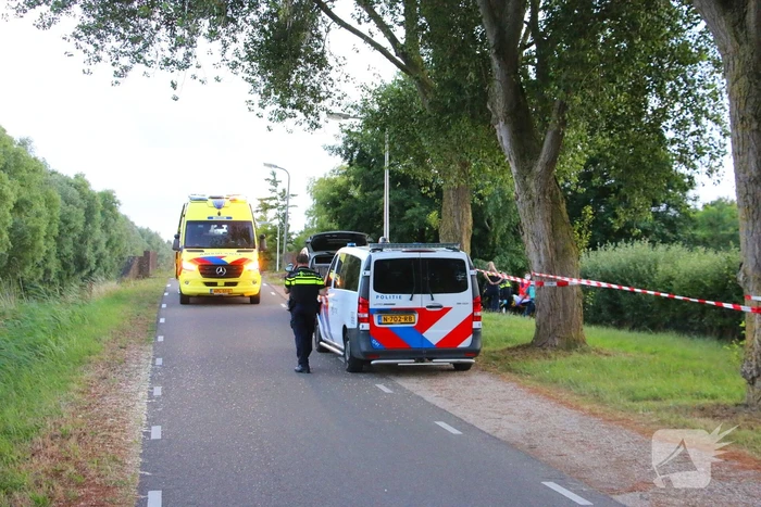 Zwaargewonde gevonden in berm na ernstige mishandeling