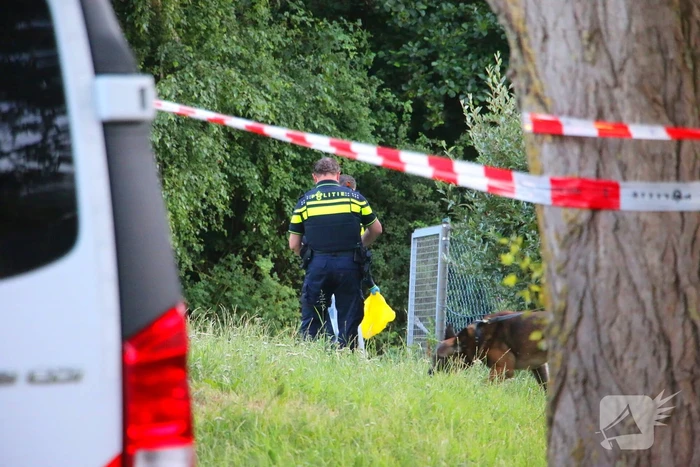 Zwaargewonde gevonden in berm na ernstige mishandeling