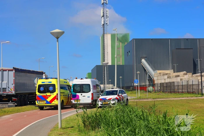 Enorme inzet voor bestrijding bedrijfsbrand