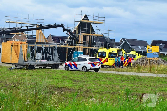Traumahelikopter landt voor medisch noodgeval