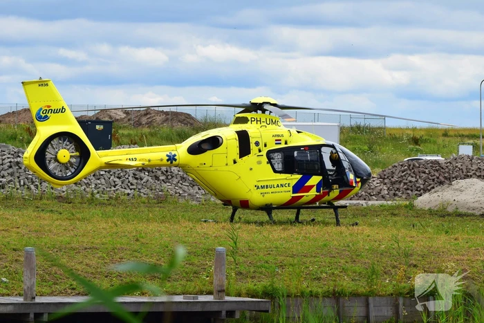 Traumahelikopter landt voor medisch noodgeval